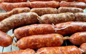 香肠制作技术 腊肠做法 地方特色小吃 创业技术配方大全-构词网