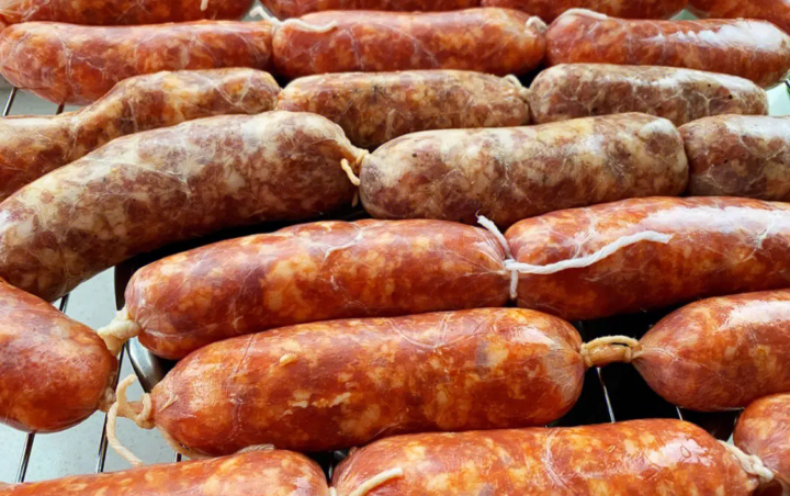 香肠制作技术 腊肠做法 地方特色小吃 创业技术配方大全-1